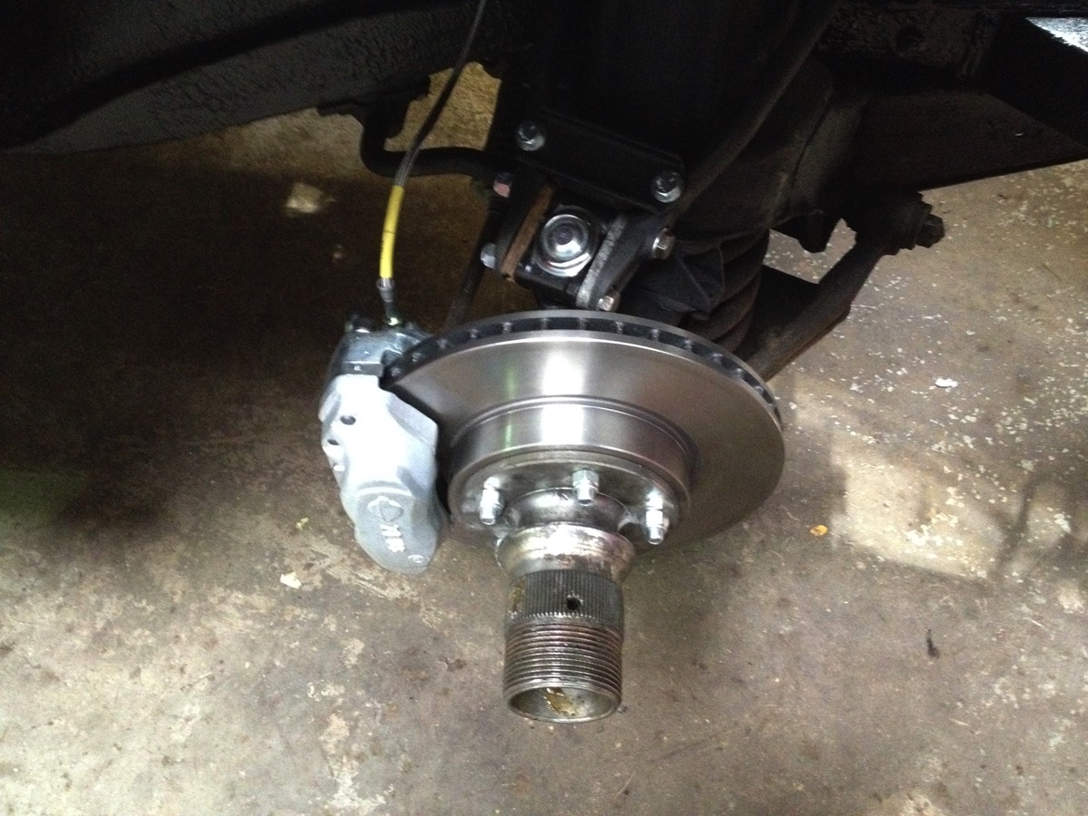 Daimler Saloon front brake upgrade