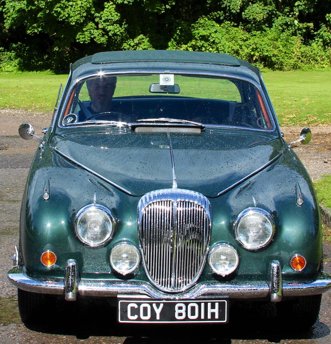 Post 1967 facelift Daimler V8 Saloon